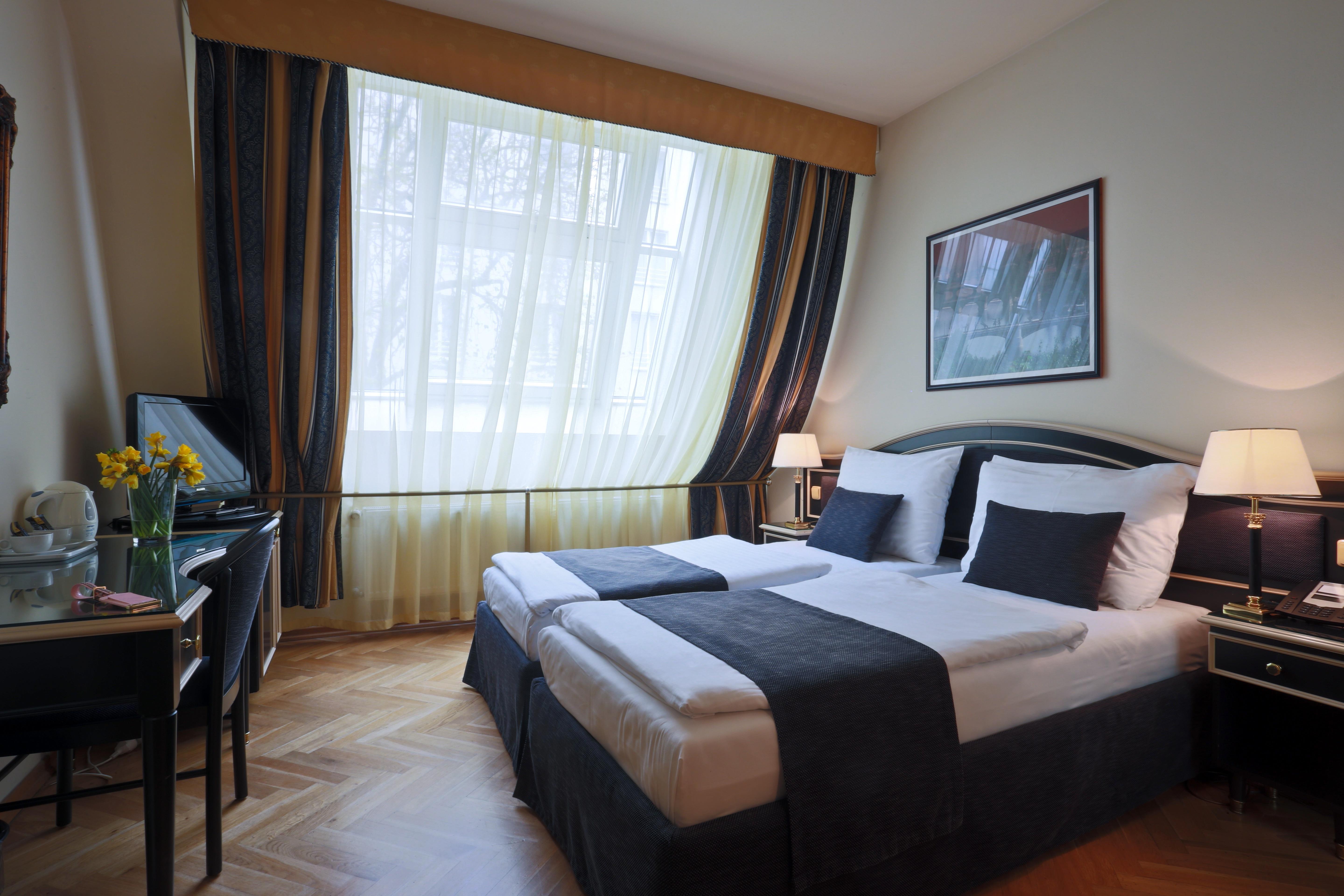 Elysee Hotel Прага Экстерьер фото